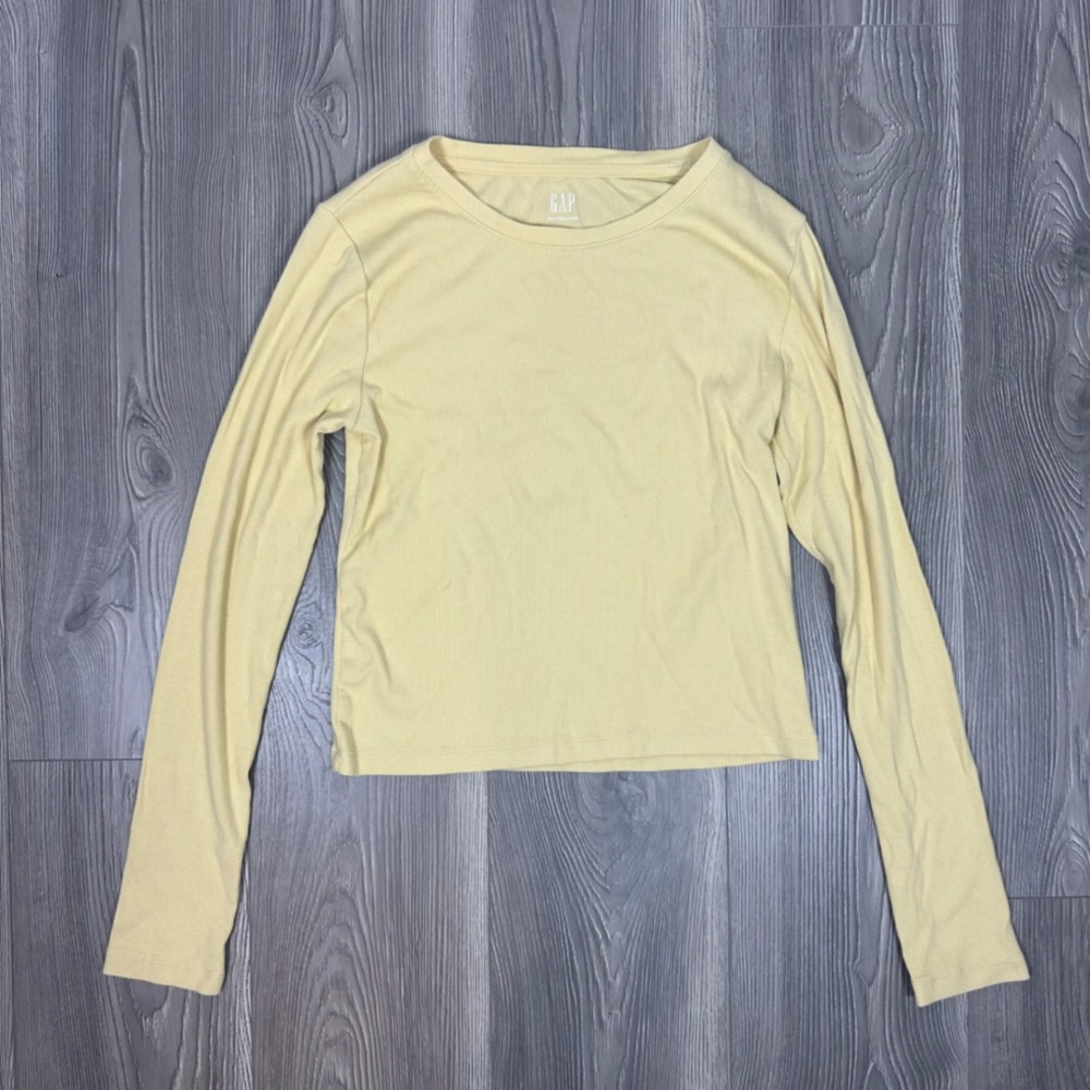Gap Ribbed Pale‎ Yellow Ribbed Long Sleeve Top - SIZE L Fitted